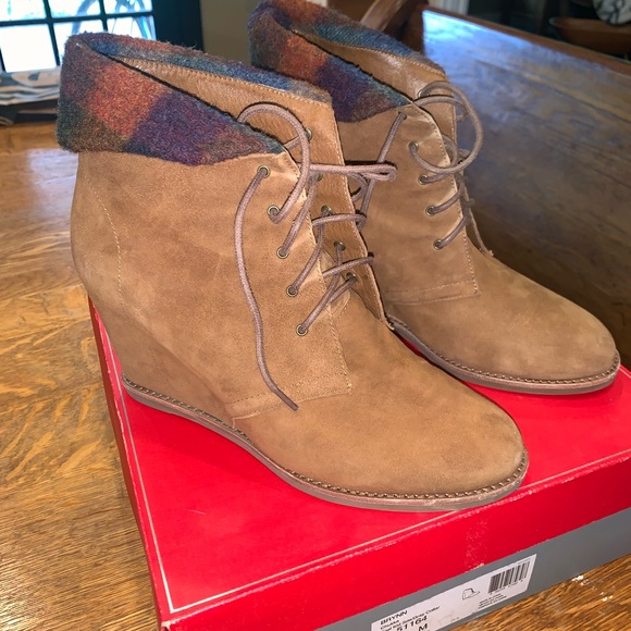 Johnston & Murphy Shoes - Johnston and Murphy brown suede wedge boots 10